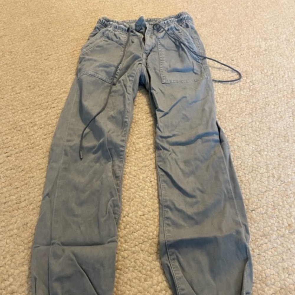 American Eagle Jogger Pant